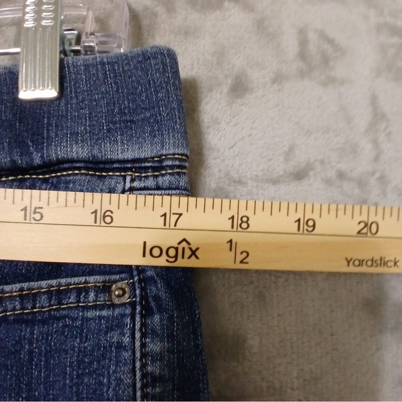 Signature by Levi Strauss Women Jeans Size 31x30 Pull On Skinny Totally Shaping - Picture 9 of 11